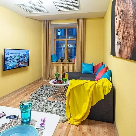 Апартаменты Old Town Central *